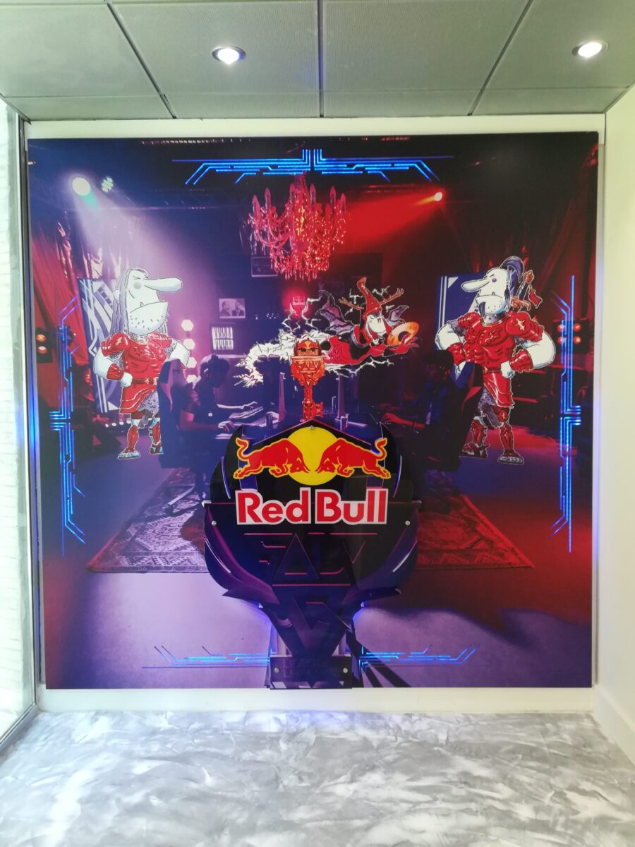 panel-retroiluminado-epoxi-led-para-Oficina-RedBull