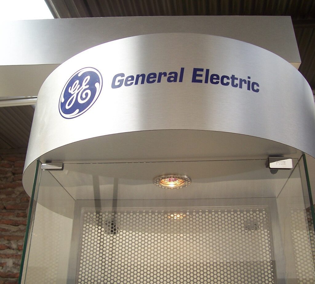 exhibidor general electric